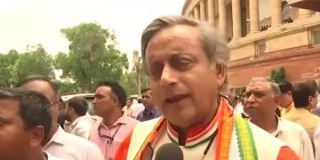 രാഷ്ട്രപതി സംസാരിക്കേണ്ടത് ഇന്നത്തെ പ്രശ്‌നങ്ങളെ കുറിച്ച്; രൂക്ഷ വിമർശനവുമായി ശശി തരൂർ