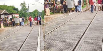 റെ​യി​ൽ​വേ ഗേ​റ്റു​ക​ളി​ൽ പ്ര​വൃ​ത്തി പൂ​ർ​ത്തി​യാ​യി; സ്​​ഥാ​പി​ച്ച​ത്​ റ​ബ​റൈ​സ്​​ഡ്​ ലെ​വ​ൽ ക്രോ​സി​ങ്​ പാ​ഡു​ക​ൾ