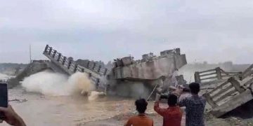 ബിഹാറിൽ പുതുതായി നിർമിച്ച പാലം തകർന്നുവീണു