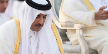 ബലിപെരുന്നാള്‍ നിറവില്‍ ഖത്തര്‍; പൗരന്മാര്‍ക്കൊപ്പം പെരുന്നാള്‍ നമസ്‌കാരത്തില്‍ പങ്കെടുത്ത് ശൈഖ് തമീം