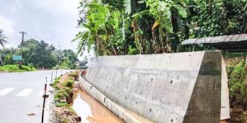 ദേശീയപാതയിലെ അശാസ്ത്രീയ നിർമാണത്തിനെതിരെ പ്രതിഷേധം