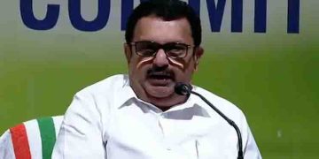 കെ മുരളീധരൻ്റെ വിഷമം മാറ്റാൻ കോൺഗ്രസ് നീക്കം: രാഹുൽ ഗാന്ധി സ്ഥാനമൊഴിഞ്ഞാൽ വയനാട്ടിലേക്ക് പരിഗണിക്കും