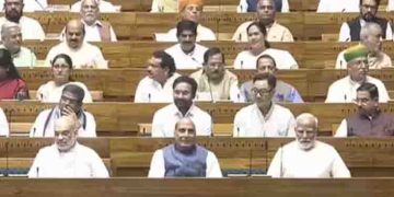 പതിനെട്ടാം ലോക്സഭയുടെ ആദ്യ സമ്മേളനത്തിന് തുടക്കം; എംപിമാരുടെ സത്യപ്രതിജ്ഞ ആരംഭിച്ചു, ആദ്യം മോദി