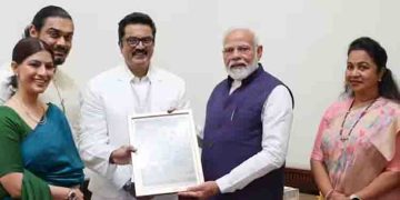 പ്രധാനമന്ത്രി മോദിയെ വിവാഹത്തിന് ക്ഷണിച്ച് വരലക്ഷ്മി ശരത്കുമാര്‍