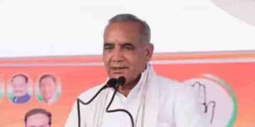 കോൺ​ഗ്രസ് എംഎൽഎ ബിജെപി സർക്കാറിൽ മന്ത്രിയായി സത്യപ്രതിജ്ഞ ചെയ്തു, അതും രണ്ട് തവണ!