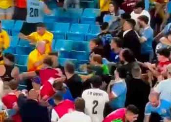 കോപ്പയിൽ കൂട്ടത്തല്ല്; കൊളംബിയന്‍ ആരാധകരെ ഗ്യാലറിയില്‍ കയറി തല്ലി യുറുഗ്വേന്‍ താരങ്ങള്‍