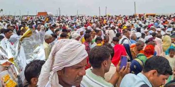ഹാത്രാസ് ദുരന്തം; മരണം 130 കടന്നു: പരിപാടി നടത്തിയ ഭോലെ ബാബ ഒളിവിൽ, മരിച്ചതിലേറെയും സ്ത്രീകളും കുട്ടികളും