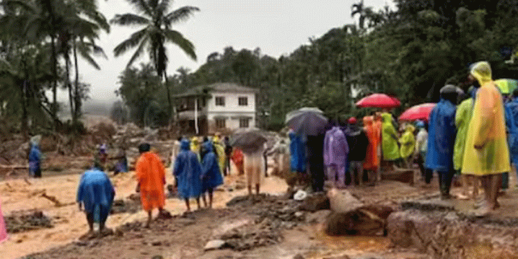 വയനാട്ടില്‍ ഉരുൾപൊട്ടൽ ഉണ്ടായ കേന്ദ്രത്തിൽ നിന്നും 4 കി. മീ വരെ വൈദ്യുതിബന്ധം പുനഃസ്ഥാപിച്ചെന്ന് കെഎസ്ഇബി