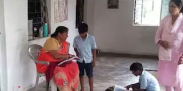 മധ്യപ്രദേശിലെ സര്‍ക്കാര്‍ സ്കൂളില്‍ ഒമ്പത് വിദ്യാര്‍ത്ഥികള്‍ക്കായി എട്ട് അധ്യാപകര്‍