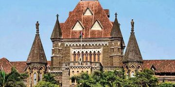 വ്യാപാര മുദ്രാ ലംഘന കേസ് : ഉത്തരവ് ലംഘിച്ചതിൽ പതഞ്ജലിക്ക് 50 ലക്ഷം പിഴയിട്ട് ബോംബെ ഹൈകോടതി