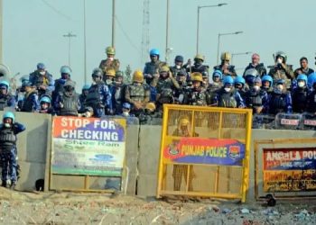 ശംഭു അതിർത്തിയിലെ ബാരിക്കേഡുകൾ ഏഴ് ദിവസത്തിനകം മാറ്റണം; നിർദേശവുമായി ഹൈകോടതി