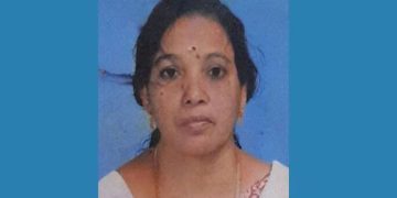 സ്കൂട്ടറും ടോറസ് ലോറിയും കൂട്ടിയിടിച്ച് അപകടം; ഭര്‍ത്താവിനൊപ്പം സഞ്ചരിക്കുകയായിരുന്ന വീട്ടമ്മ മരിച്ചു