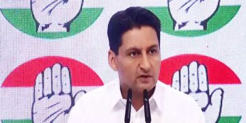 ഭീകരർക്ക് അവരുടെ ഭാഷയിൽ മറുപടി നൽകണം; രാജ്യ സുരക്ഷക്കായുള്ള കേന്ദ്ര നടപടിയെ പിന്തുണക്കുമെന്ന് കോൺഗ്രസ്