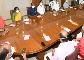 കേന്ദ്ര നടപടി മൂലമുള്ള സാമ്പത്തിക ഞെരുക്കം: പദ്ധതി വിഹിതത്തില് ക്രമീകരണം വരുത്തും-മന്ത്രിസഭാ തീരുമാനം