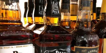 ബിവറേജസ് കോർപ്പറേഷൻ സൂപ്പർമാർക്കിൽ നിന്ന്‌ മോഷണം; പ്രതി പിടിയിൽ