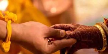 കേന്ദ്ര സർക്കാർ പദ്ധതിയിൽ നിന്നും പണം വാങ്ങി കാമുകന്മാർക്കൊപ്പം ഒളിച്ചോടി വിവാഹിതരായ സ്ത്രീകൾ; പരാതിയുമായി ഭർത്താക്കന്മാർ