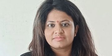 പ്രത്യേകം വീടു വേണം, കാറും; പുണെയിലെ ട്രെയ്നി ഐ.എ.എസ് ഉദ്യോഗസ്ഥയുടെ വാട്സ് ആപ് സന്ദേശം പുറത്ത്