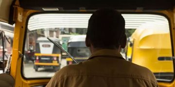 വയോധികയെ വഴിയിൽ ഇറക്കിവിട്ട ഓട്ടോഡ്രൈവറുടെ ലൈസൻസ് റദ്ദാക്കി