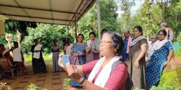 മൊ​ബൈ​ൽ മോ​ണി​റ്റ​റി​ങ് സി​സ്റ്റം: ആ​പ്പി​ൽ വ​ട്ടംക​റ​ങ്ങി തൊ​ഴി​ലു​റ​പ്പ് തൊ​ഴി​ലാ​ളി​ക​ൾ