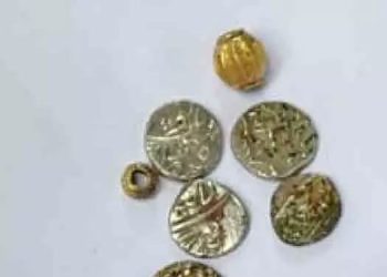 കണ്ണൂരിൽ രണ്ടാം ദിനവും നിധി; പുരാവസ്തു വകുപ്പ് അധികൃതർ നാളെയെത്തും