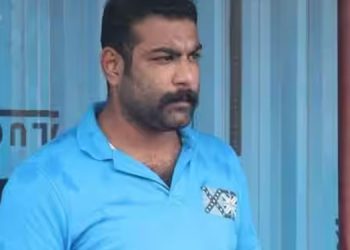 ‘ഒപ്പിട്ട ആ ചെക്ക് ഇപ്പോഴും കൈയിൽ’; ‘അജഗജാന്തര’ത്തിന് ശേഷം എഴുതേണ്ട സിനിമ ഉപേക്ഷിക്കുന്നുവെന്ന് കിച്ചു ടെല്ലസ്