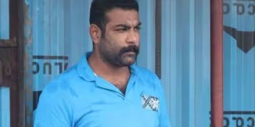 ‘ഒപ്പിട്ട ആ ചെക്ക് ഇപ്പോഴും കൈയിൽ’; ‘അജഗജാന്തര’ത്തിന് ശേഷം എഴുതേണ്ട സിനിമ ഉപേക്ഷിക്കുന്നുവെന്ന് കിച്ചു ടെല്ലസ്