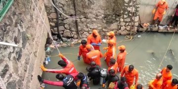 സ്ക്രീനിൽ കണ്ടത് ശരീര ഭാഗമല്ലെന്ന് സ്കൂബ ഡൈവിങ് സംഘം; തിരച്ചിൽ തുടരുന്നു