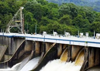 പെരിങ്ങൽക്കുത്ത് ഡാമിലെ രണ്ടു ഷട്ടറുകൾ തുറന്നു; ജാഗ്രത നിർദേശം