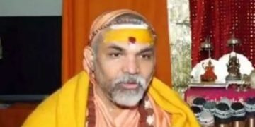 ഉദ്ധവ് താക്കറെ വഞ്ചനയുടെ ഇര, ഒറ്റു​കാർക്ക് ഹിന്ദുവാകാൻ കഴിയില്ല -ശങ്കരാചാര്യ സ്വാമി