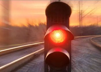 കൊങ്കണിലെ മണ്ണിടിച്ചിൽ: നാല് ട്രെയിനുകൾ റദ്ദാക്കി