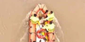 ഗംഗാവലി പുഴയുടെ ഒഴുക്ക് കുറക്കാൻ സാധ്യത പരിശോധിച്ച് നാവികസേനയും ; ട്രക്കിന്റെ സ്ഥാനം കണ്ടെത്താൻ ഐബോഡ് പരിശോധന