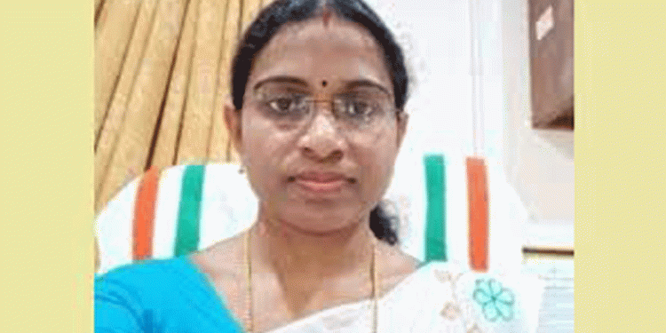 ഇടുക്കി ബ്ലോക്ക് പഞ്ചായത്ത് പ്രസിഡൻറ് രാജി ചന്ദ്രനെ മെമ്പര് സ്ഥാനത്തു നിന്നും ഹൈക്കോടതി അയോഗ്യയാക്കി