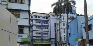 ചേച്ചിയോടൊപ്പം കളിക്കുന്നതിനിടെ കൈവരികൾക്കിടയിലെ വിടവിലൂടെ താഴേക്ക് വീണു; ആറ് വയസുകാരന് ദാരുണാന്ത്യം