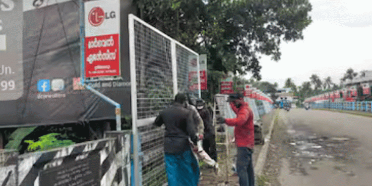 കരുവന്നൂര് വലിയ പാലത്തില് സുരക്ഷാവേലികള് സ്ഥാപിക്കുന്ന പ്രവര്ത്തികള് ആരംഭിച്ചു