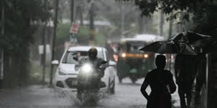 വടക്കൻ കേരളത്തിൽ മഴ കനക്കുന്നു ; വ്യാപകനാശ നഷ്ടം