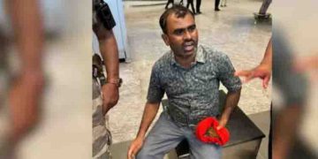 ‘മുൻ ഭാര്യയുമായി അവിഹിത ബന്ധം’; വിമാനത്താവളത്തിലെ കൊലക്ക് പിന്നിൽ സംശയ രോ​ഗമെന്ന് പൊലീസ്