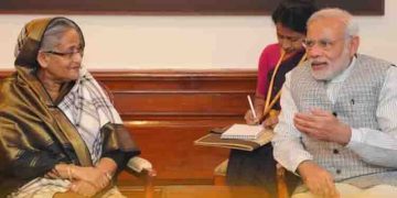 മറ്റു രാജ്യങ്ങൾ കൈവിട്ടു; ഷെയ്ഖ് ഹസീനയെ കൈവിടാതെ ഇന്ത്യ, സുരക്ഷിത സ്ഥലത്തേക്ക് മാറ്റി