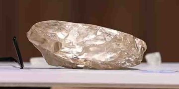 ലോകത്തിലെ ഏറ്റവും വലിയ രണ്ടാമത്തെ വജ്രം കണ്ടെത്തി, നിർണായകമായി എക്സ് റേ സാങ്കേതിക വിദ്യ