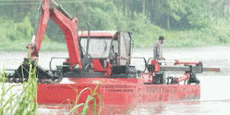 അര്‍ജുന്‍ ദൗത്യം : ഷിരൂരിലേയ്ക്ക് തൃശൂരിലെ ഡ്രജ്ജര്‍ കൊണ്ടുപോകില്ല