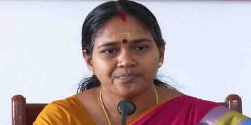 ആരാണ് സിനിമയെ നിയന്ത്രിക്കുന്ന അധോലോക സംഘം, സ്വമേധയാ കേസെടുക്കാൻ സർക്കാർ തയ്യാറാകണമെന്ന് ശോഭ സുരേന്ദ്രന്‍