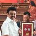 തമിഴ്നാട് രാഷ്ട്രീയത്തിൽ ചൂടേറിയ ചർച്ചകൾക്ക് വഴിതുറന്ന് കരുണാനിധി സ്മാരകത്തിലെ ബിജെപി നേതാക്കളുടെ സാന്നിധ്യം