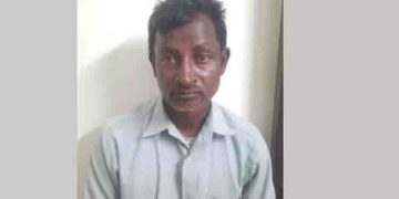 പഞ്ചലോഹത്തിന്‍റെ തടവള വേണമെന്ന് പറഞ്ഞെത്തി, പോകുമ്പോൾ ഒരു കവർ ആരുമറിയാതെ കൈക്കലാക്കി, കവർന്നത് ഒന്നേകാൽ പവൻ