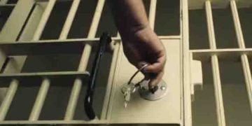 വയസ് 11, കൊല്ലേണ്ടുന്നവരുടെ ലിസ്റ്റ്, തോക്കും വാളുമടക്കം ആയുധങ്ങൾ, വിദ്യാർത്ഥി അറസ്റ്റിൽ, തമാശക്കെന്ന് മറുപടി