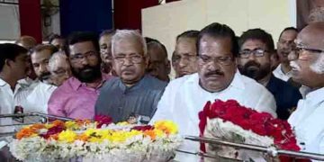 പുഷ്പന് അന്ത്യാഭിവാദ്യം അർപ്പിച്ച് നേതാക്കൾ; തലശ്ശേരിയിൽ പൊതുദർശനം തുടരുന്നു; സംസ്കാരം 5 മണിക്ക്