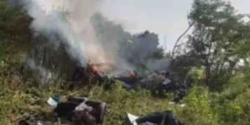 പൂനെയിൽ ഹെലികോപ്റ്റർ തകർന്നുവീണ് 3 പേർ മരിച്ചു