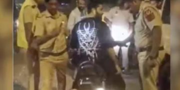 വാഹന പരിശോധനയ്ക്കിടെ പൊലീസിനെ ആക്രമിച്ച് പരിക്കേൽപ്പിച്ച യുവാവും അച്ഛനും അറസ്റ്റിലായി