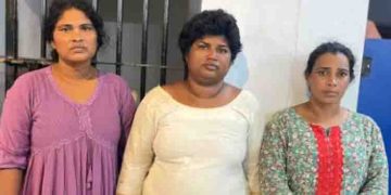 ബസിൽ നിന്നിറങ്ങാൻ നേരം കൃത്രിമ തിരക്ക്, കഴുത്തിൽ എന്തോ വലിക്കുന്നതുപോലെ തോന്നി; മാല പൊട്ടിച്ച സ്ത്രീകൾ പിടിയിൽ