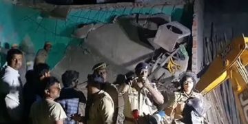 യുപിയിൽ വീട്ടിലെ സിലിണ്ടർ പൊട്ടിത്തെറിച്ച് അപകടം: ആറ് മരണം, എട്ട് പേർക്ക് പരിക്ക്