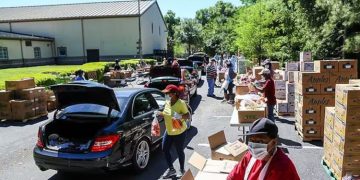 ഇന്ത്യൻ വിദ്യാർത്ഥികളുടേയും ഭക്ഷണം മുടങ്ങും, മുഖം തിരിച്ച് കാനഡയിലെ ഫുഡ് ബാങ്ക്, വിമർശനം