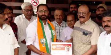 സിനിമാ താരം മഹേഷ് ബിജെപിയിലേക്ക്; കെ സുരേന്ദ്രനിൽ നിന്ന് അം​ഗത്വം സ്വീകരിച്ചു